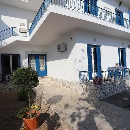 Апартаменти Rhodes Town Garden *