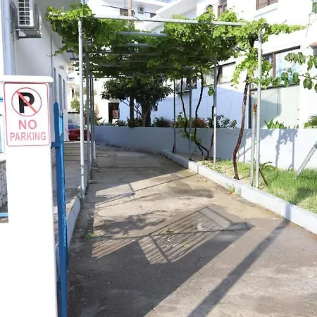 Апартаменти Rhodes Town Garden