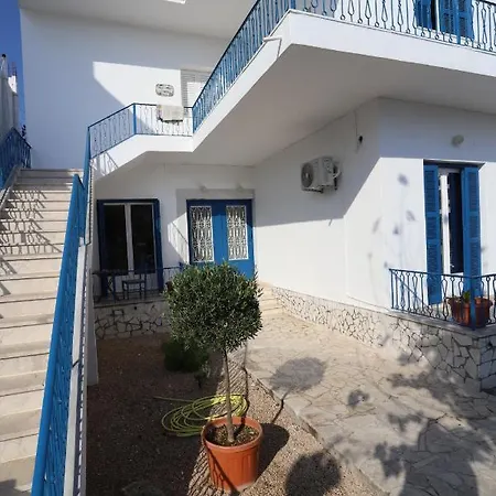 Апартаменти Rhodes Town Garden